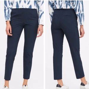 NWT Banana Republic Navy Hayden Tapered-Fit pant